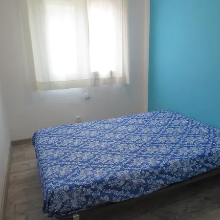 Per 4 Persones A Doctor Fleming A 5 Minuts De La Platja Gran