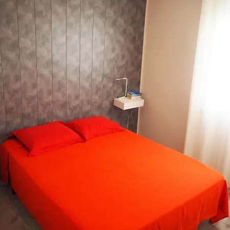 Per 4 Persones A Doctor Fleming A 5 Minuts De La Platja Gran Apartment *