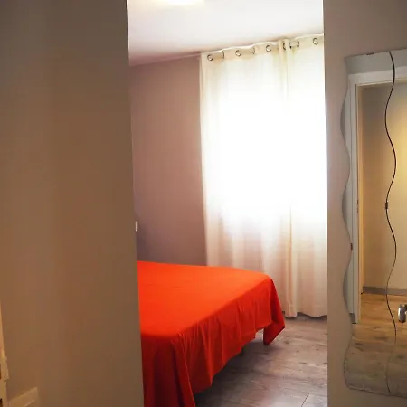 Per 4 Persones A Doctor Fleming A 5 Minuts De La Platja Gran Apartment *